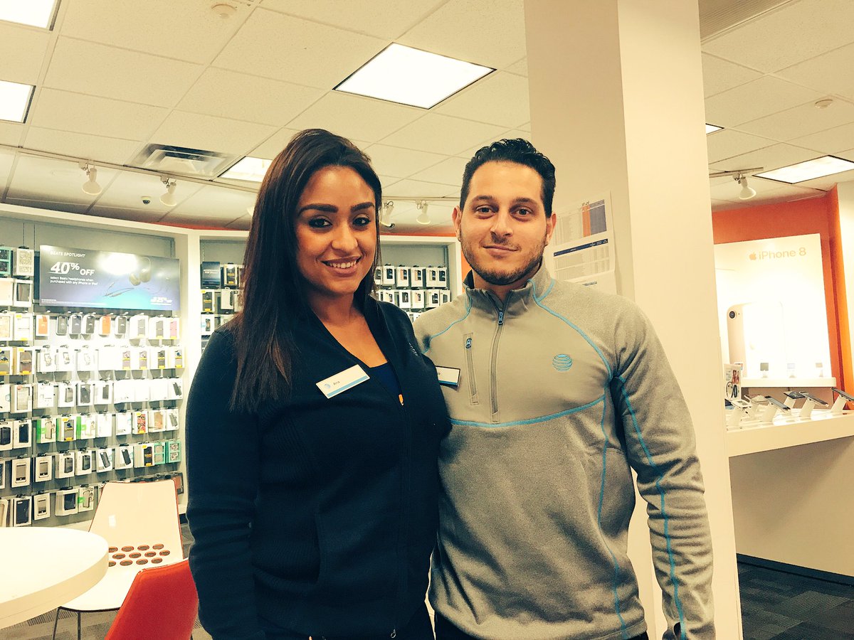 KevinSoperATT's tweet photo. Nico and Ana delivering #2x4 in #Melville today! Team is fired up! @KirkBailey17 @stevendrew44 @gonty_13 https://t.co/k9ncSlr0QD