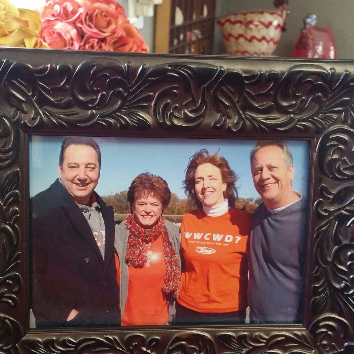 jennyshrum's tweet photo. What Would Craig Way Do?
Days like today he would #hookem!! Also, look at his wife and me sideways when I appeared in my fav t-shirt. #WWCWD https://t.co/uV8zvkwMBw