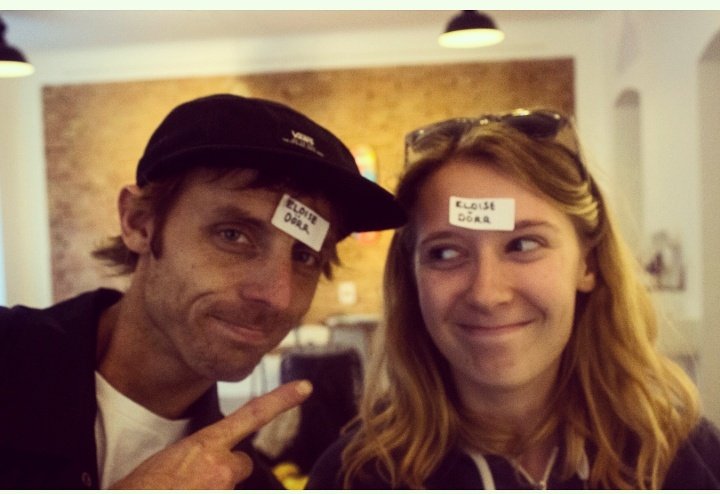 WeCanFly17's tweet photo. You jus gotta live this pair #eloisedorr and #chrisoliver #cute #skaterart @adhocPAD https://t.co/LhDsjOigNr