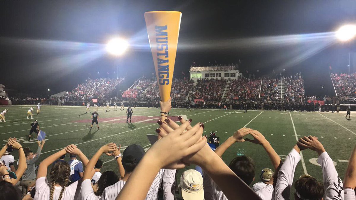 jaden_conley's tweet photo. go stangs! ⚪️ #wptr💸 https://t.co/LstKvqmhsl