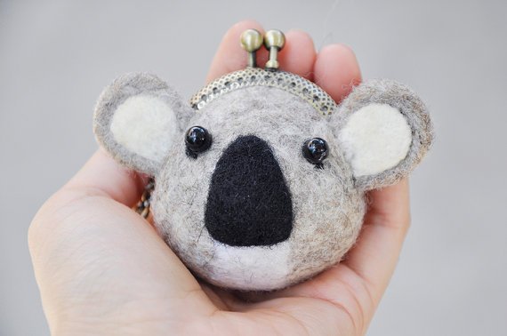Nori_Studio's tweet photo. This #koala coin purse makes the perfect gift for her  https://t.co/8p6T6TUPlf via @Etsy #epiconetsy #etsychaching #etsymntt #craftshout https://t.co/8Y9qNZbKM9