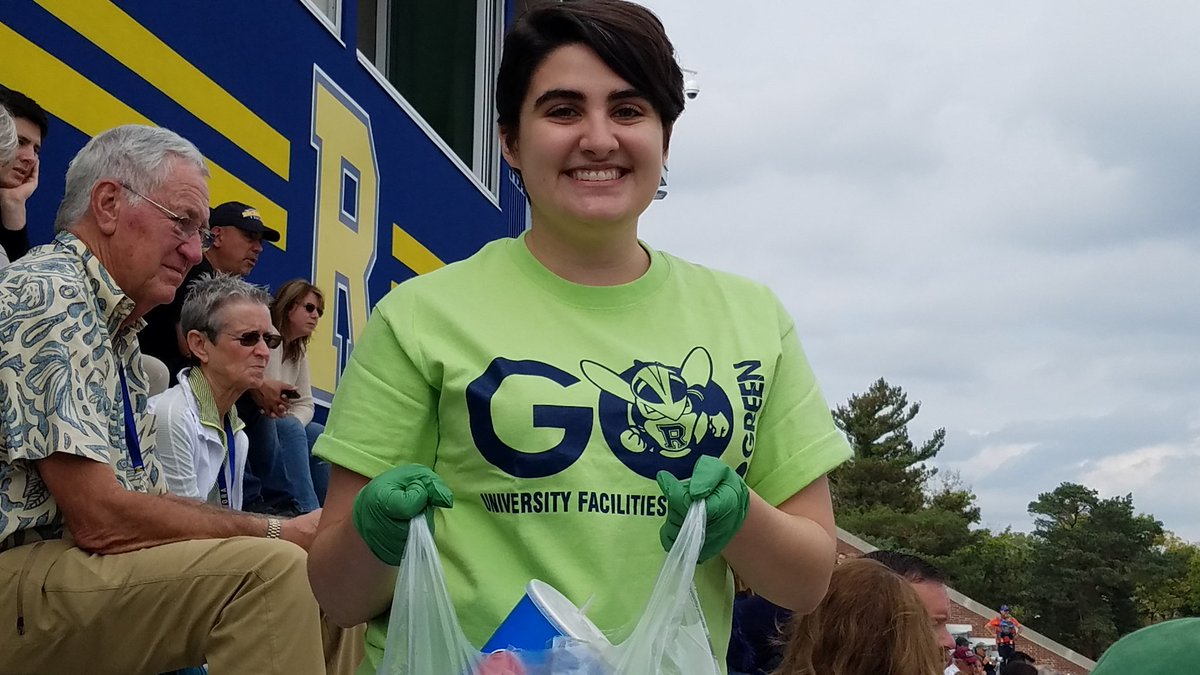 UofR's tweet photo. The @URSustainable "Team Green" is here, reducing environmental impact of stadium games through composting, recycling. #URgreen  #URMW17 ^LP https://t.co/987ovFEFlC