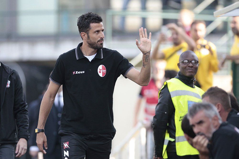 magica_pro's tweet photo. #ProVercelliBari, le interviste post-partita https://t.co/yJIQ7iL8rM (Foto @Iguan89) #SerieB #PrvBar #CalcioVero #LNPB https://t.co/qOUheLAeDs