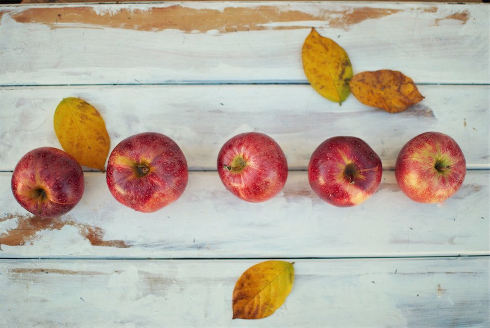 dentistryatten's tweet photo. Even though October is well underway it’s not too late to grab an apple in observance of National Apple Month! #NationalAppleMonth #Smile https://t.co/bDSWTcF2n3