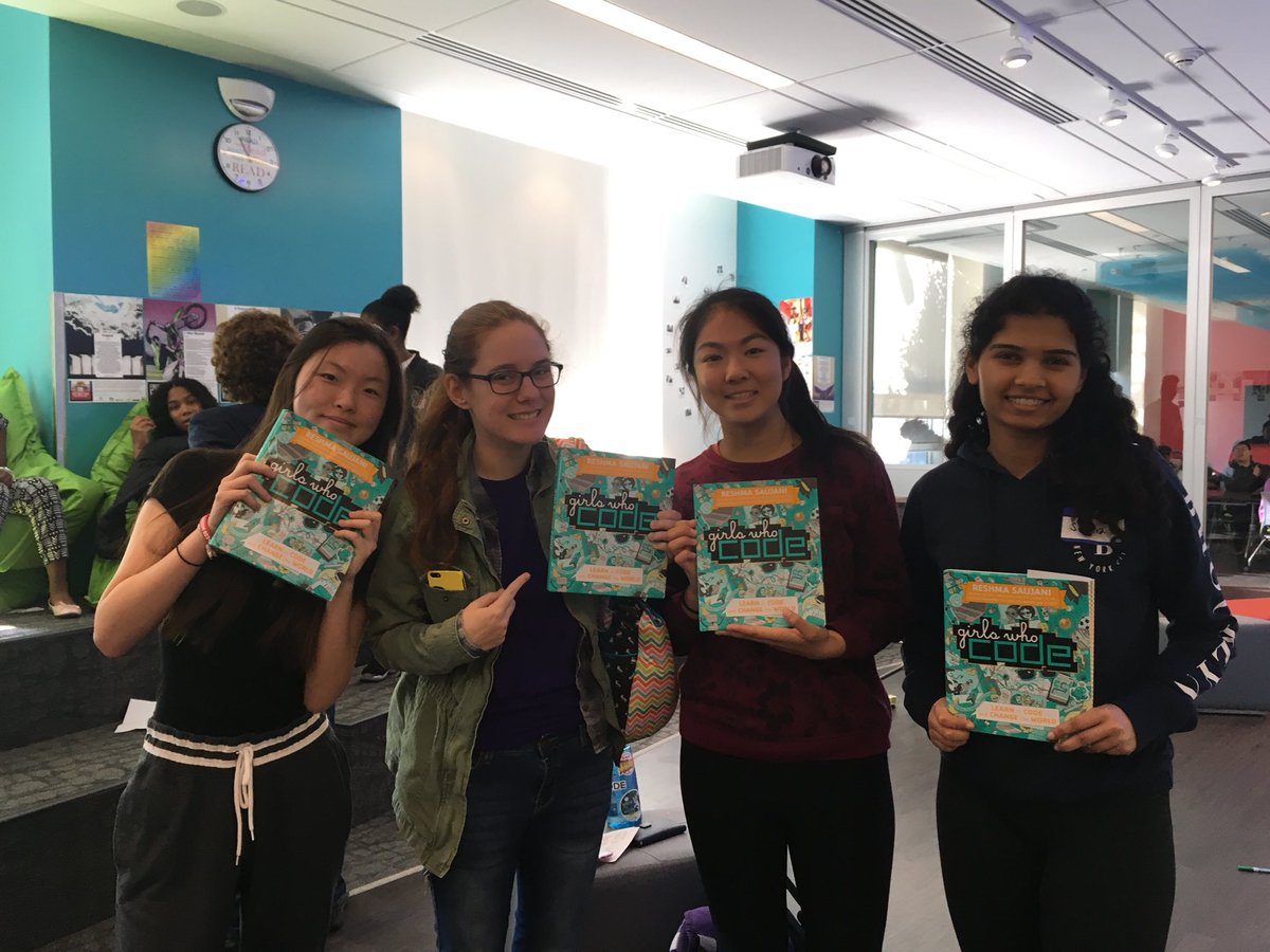 TTSF_MichelleC's tweet photo. Thank you to @salesforce & @GirlsWhoCode for giving copies of “Learn to Code, Change the World” to #TTSFCivicHack participants @teentechsf https://t.co/E231sKuV4u