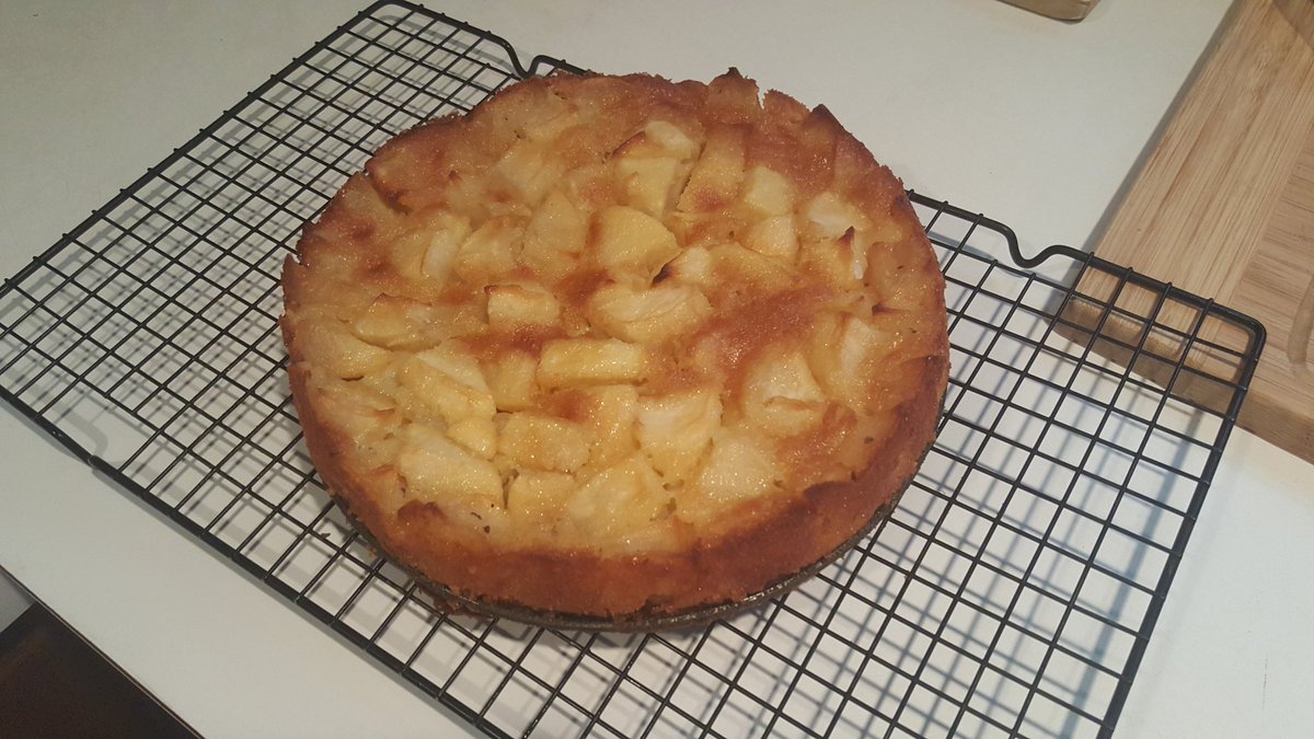 sandtats's tweet photo. French apple cake.  SO easy. No mixer, handful of ingredients! 
#DorieGreenspan
#DavidLeibowitz https://t.co/v3EzvLloEy