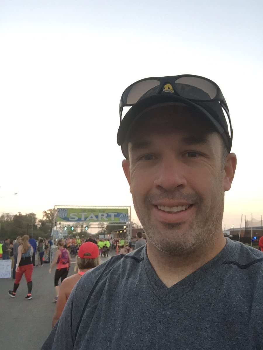 joel_p_reynolds's tweet photo. Had a great run at #TheMiddleHalf today.  Set a new PR...beating my old time by 6:30 minutes. Next race...WDW Marathon
#slowsteadysweaty https://t.co/Yac6UNh1cg