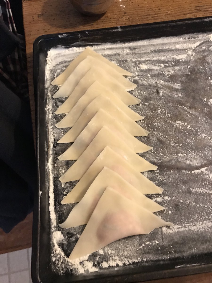 SchadenJake's tweet photo. Makin’ wontons #Chinese #wontons https://t.co/o0NiWpVJud