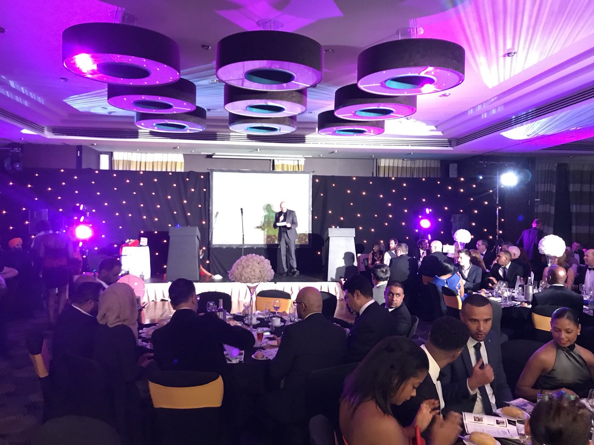 MagicTV_CP's tweet photo. Watching @BradBurton hosting at #mbcca2017 he’s so motivational #motivationalspeaker https://t.co/VLlQyTZLMY