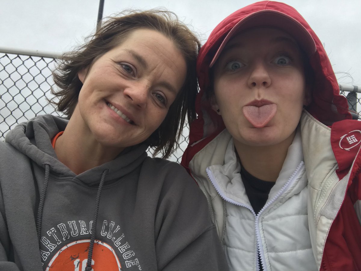 karlee_58's tweet photo. #BeatLoras https://t.co/6hT2WczffR