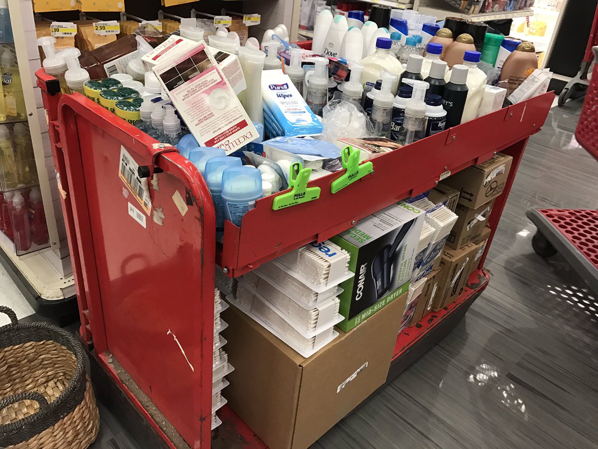 Food can't have ALL the fun! #moremanuals #thenew1366 #G190FillingtheFloor