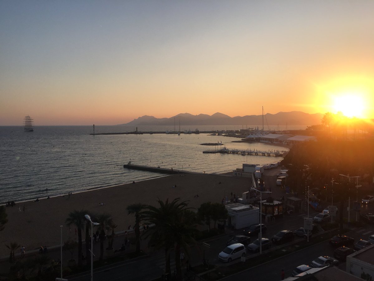 virtual_post's tweet image. Virtual Post are in Cannes at MIPCOM 2017 Post Redefined. Get in touch @mip #postproduction #virtualpost