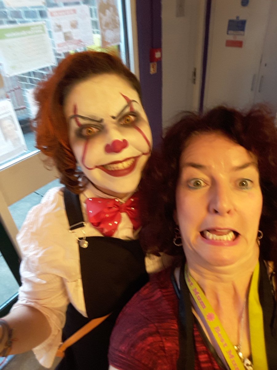 Meetupcommunity's tweet image. Such a fun night last night, dancing which our YP choreographed. Oh and a visit from a scary clown! Thanks @BigLotteryFund #TBFCharity 💜💖