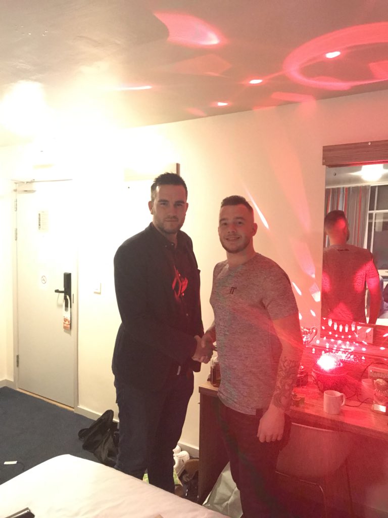 PerrosDelSolFC's tweet photo. @JonnyWL89 #flames #allroundballer https://t.co/IRgCODow9B