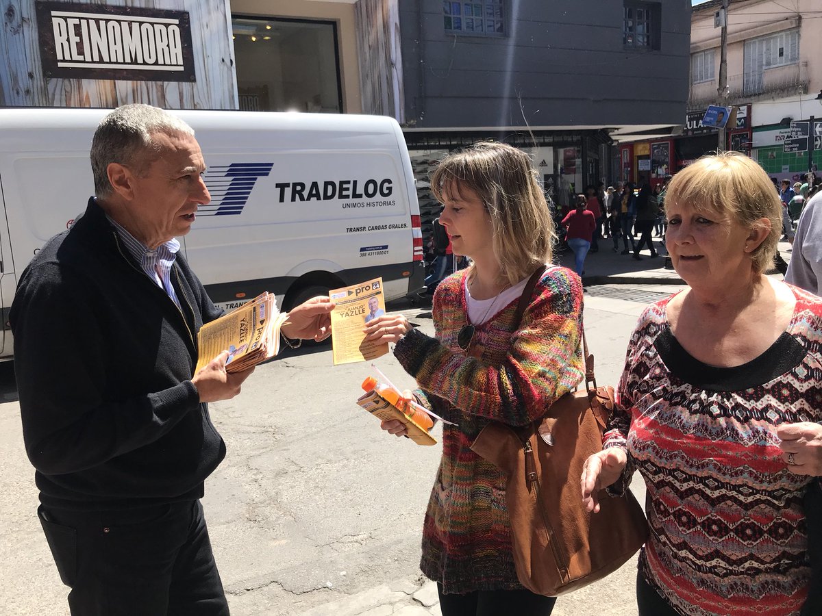 paulsanchezOK's tweet photo. Recorrimos el centro de nuestra ciudad junto a nuestros candidatos a concejal #CambiandoJuntos #ProJujuy https://t.co/Wd4h3IXm41