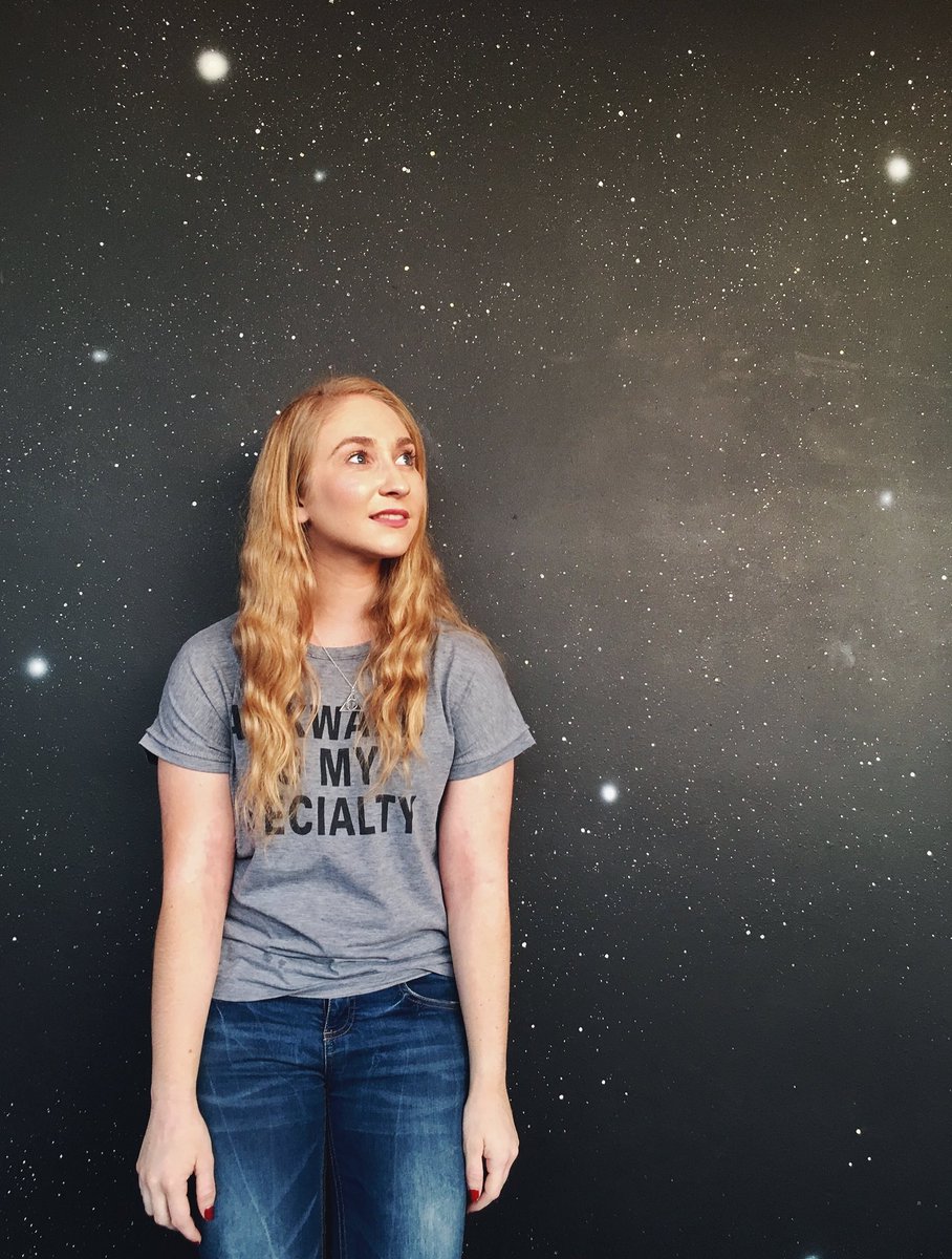 GimmeThatBecca_'s tweet photo. Yesterday was out of this world ✨🖤 #galaxywall #disneydeathday 📸: @oliveri_gianna @_notabigail https://t.co/OvgPbIbI5S