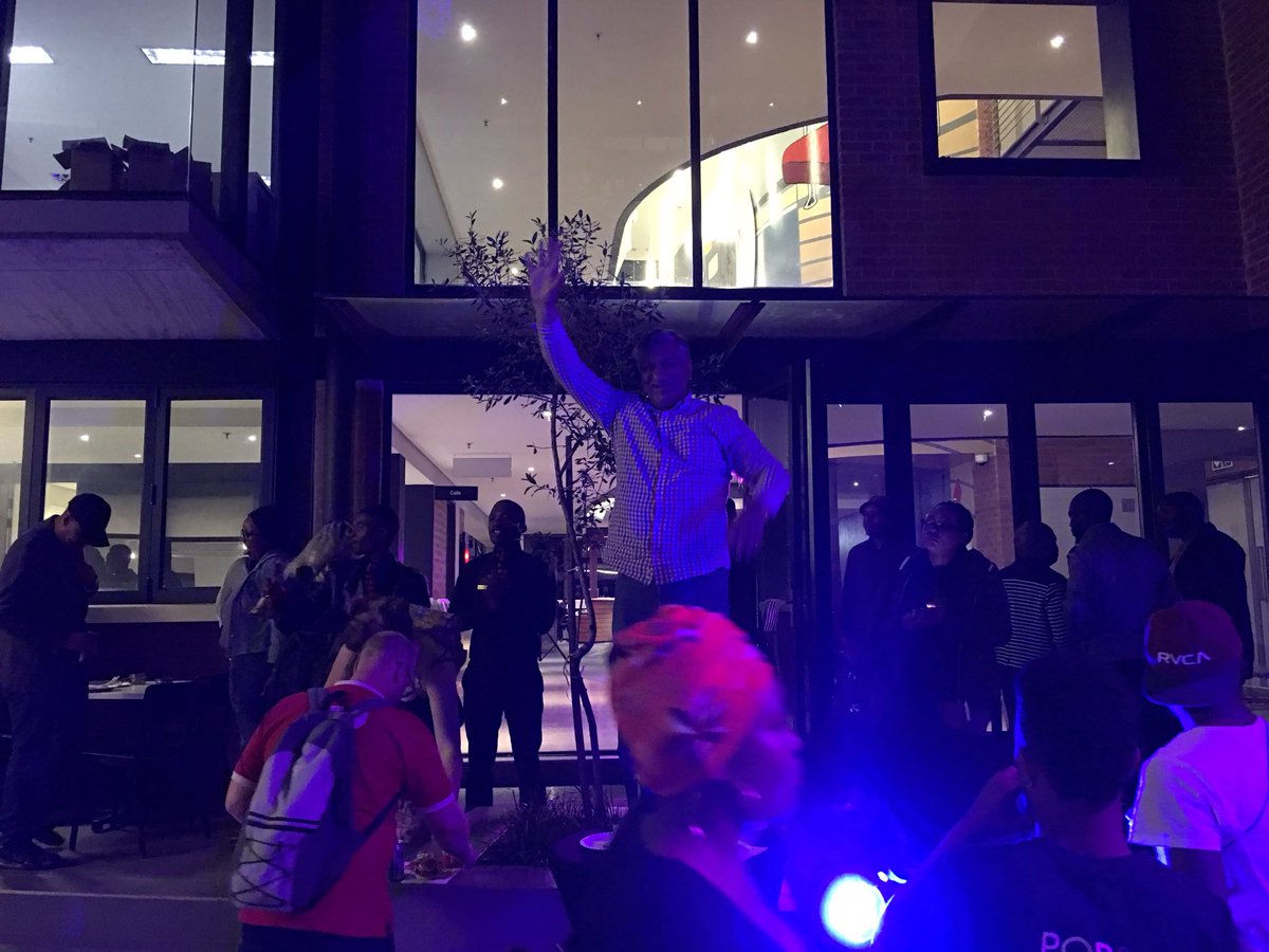 SouthernAfrArts's tweet photo. Encountering the Other wraps up in #Johannesburg
@DDMANOUT x @TheMarketLab 
#ConnectZA https://t.co/pH7o6ACooM