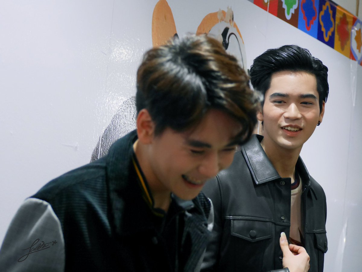 BeawLaliT's tweet photo. #มีนเป็นค่าเฉลี่ย ผู้ที่ทำให้ #มาร์คเป็นลูกชิ้น ผู้เกรี้ยวกราดย���้มจนตาปิด
#มาร์คมีน #TUSexyBoy #conversationthailand https://t.co/uKL4qye0lZ