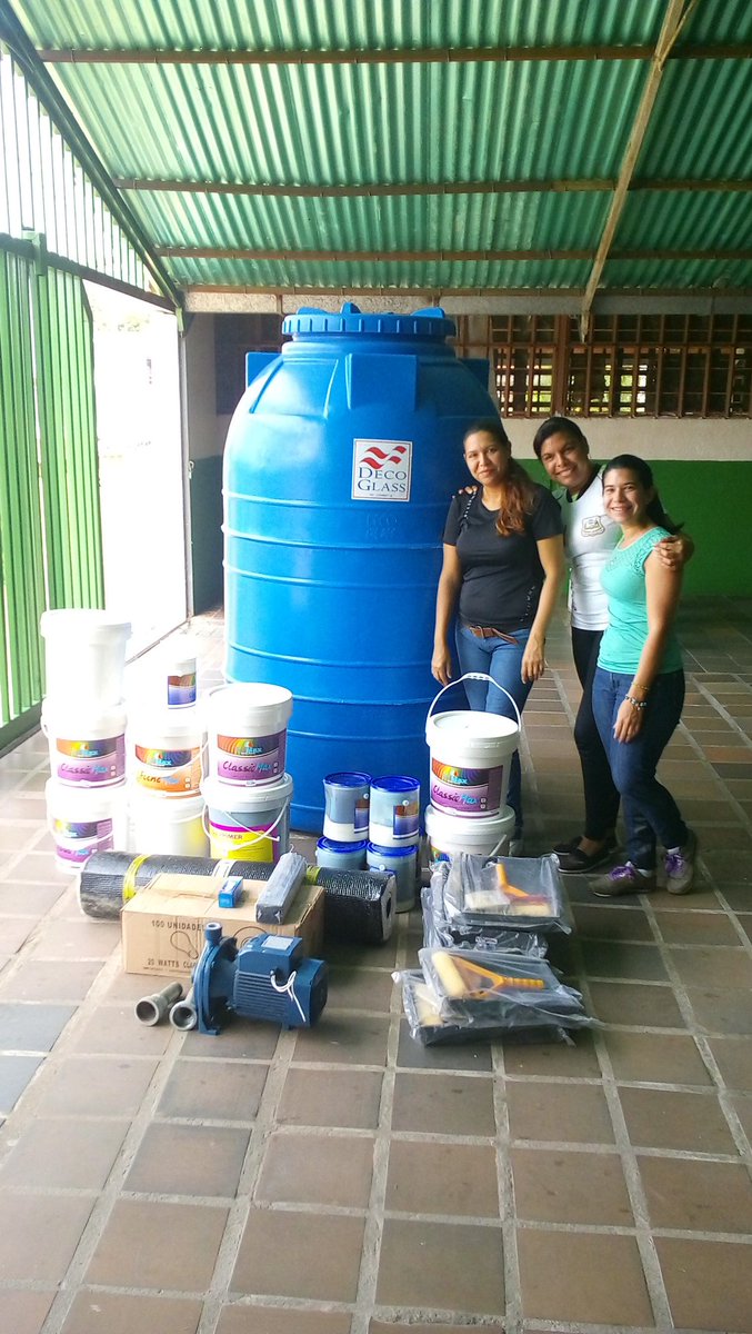 caraballoramon9's tweet photo. La mano socialista de PMH @FerromineraCSV llego a la Parroquia Chirica Escuela Vista Alegre rehabilitada en segunda fase @isaiasssuarezch https://t.co/DSVXt7oQuC