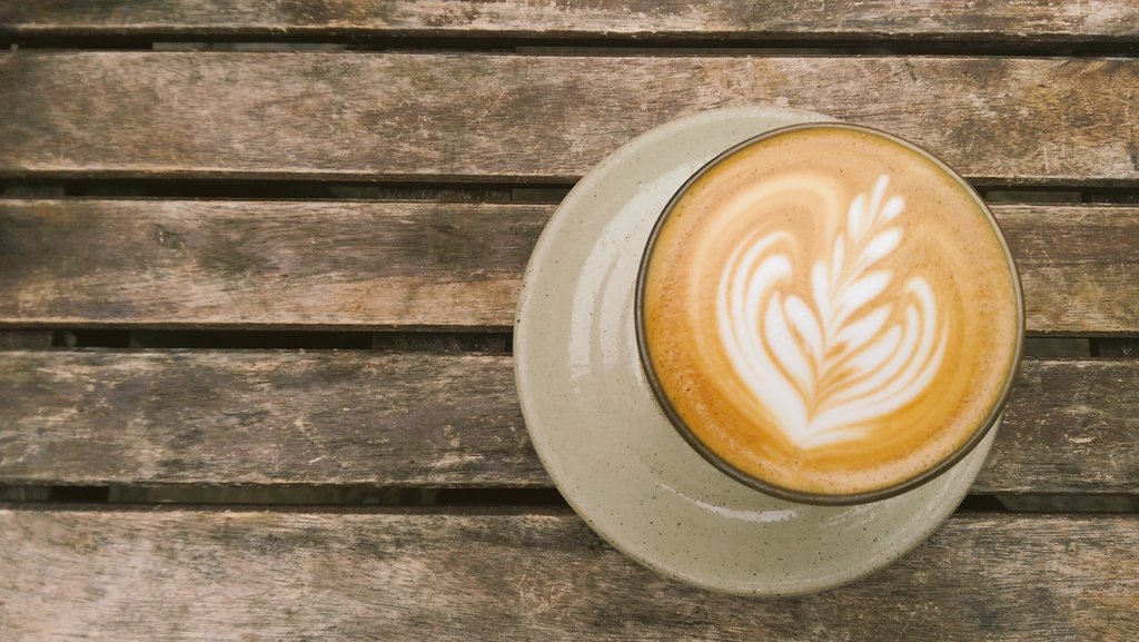 rightjedsaid's tweet photo. Tasty FW earlier from @flatwhitedurham Thanks as normal to @BrianCoffeeSpot for rec #Durham https://t.co/qQzs44ogzl