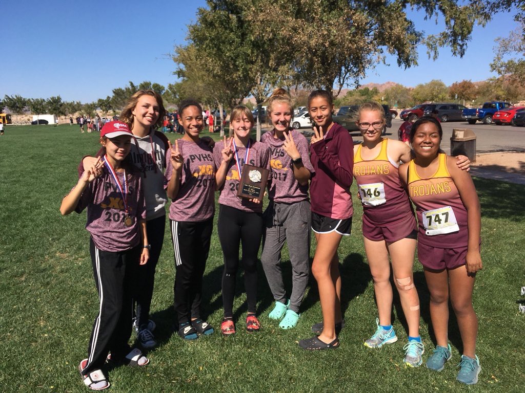 cynthia_judithh's tweet photo. I took 15th place and the girls all together got 2nd place. I couldnโt be more proud.
#XC2017 #XC2k17 #RoadToState https://t.co/15AMxrhhc0