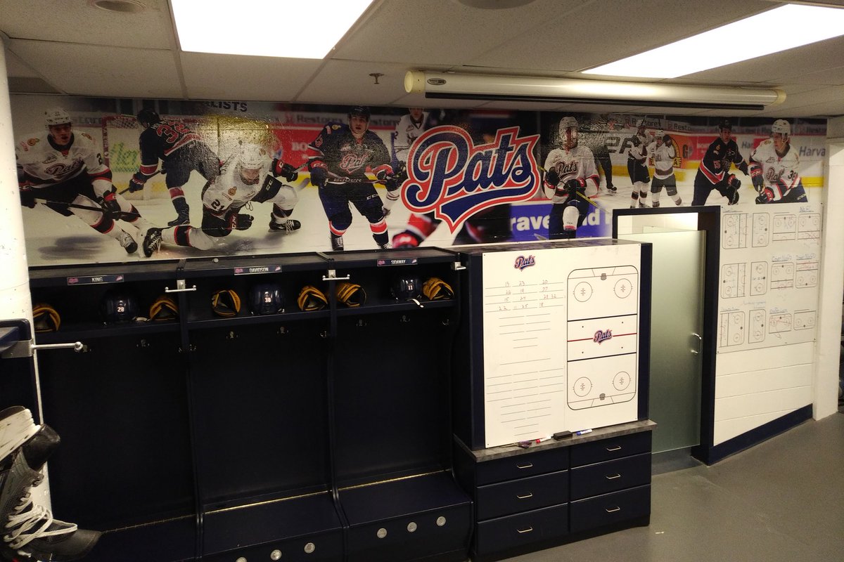 imagination0101's tweet photo. Finished the murals in the #reginapats dressingroom. Such an honor to work with this storied and strong franchise! #3M , #JoinTheRegiment https://t.co/F0gTPvzbKf