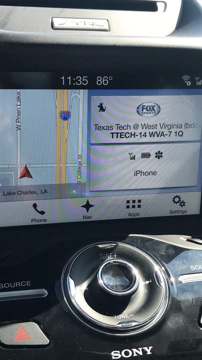tiawosa's tweet photo. When you’re on a road trip but still a fan 🏈 #houstonnative #texastechfan @thelovelykassi @TexasTechFB https://t.co/E6OYCv9KU7