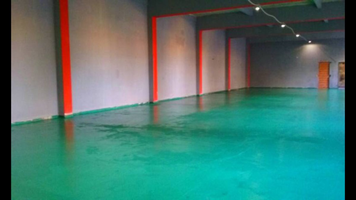 Orgulloso de mi equipo de trabajo y mi paso por mi amado club así recibí el salón de Mirave salvo que lleno de basura y así lo dejamos