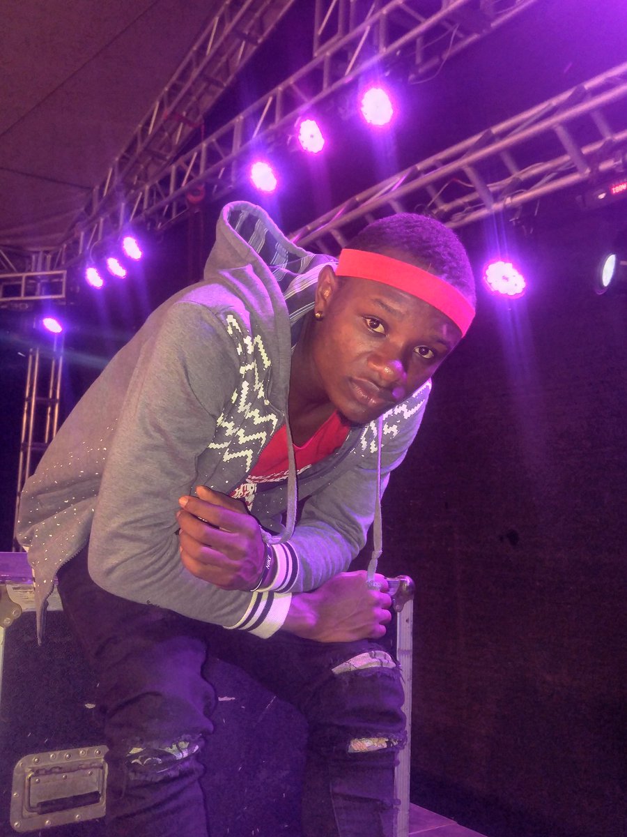 Emewvaquum's tweet photo. Everything ready....... Specioza concert #busabaala waiting for u!! https://t.co/rgBETr8NSa