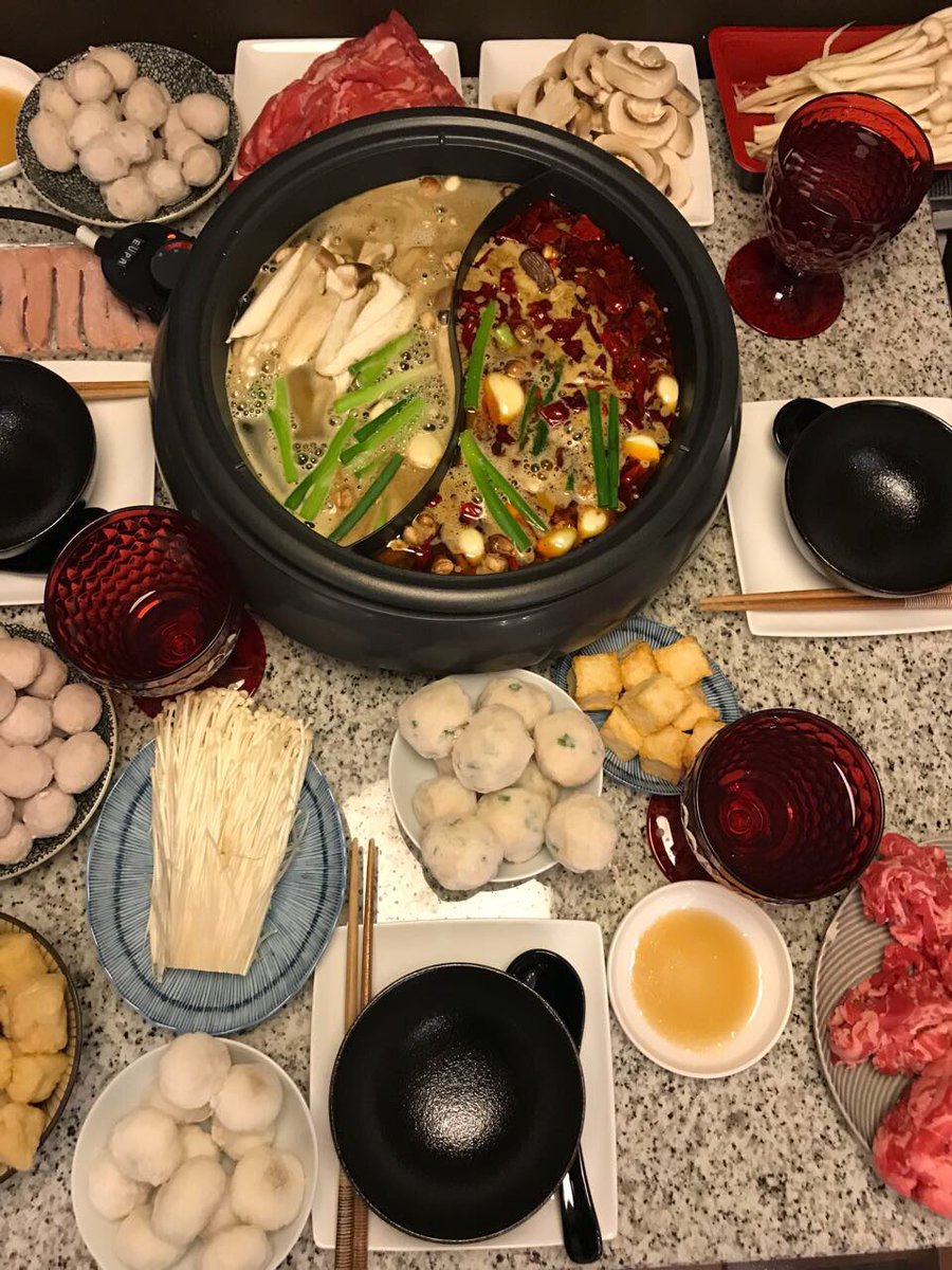 cafemenke's tweet photo. #Hotpot with #JUNMENG! #grafschaftlive https://t.co/NznBnFO3Mf