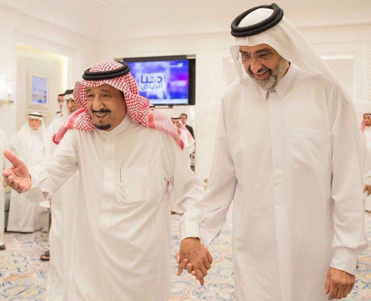 ben_aon's tweet photo. #تجميد_اموال_عبدالله_ال_ثاني
غادين وسلوم العرب خالفوها
ولحامهم مفكوك من كثرة الدق
وان كانهم يابو علي جمّدوها
اللي على يمناك شيكٍ مصدّق https://t.co/Tl37s1361U