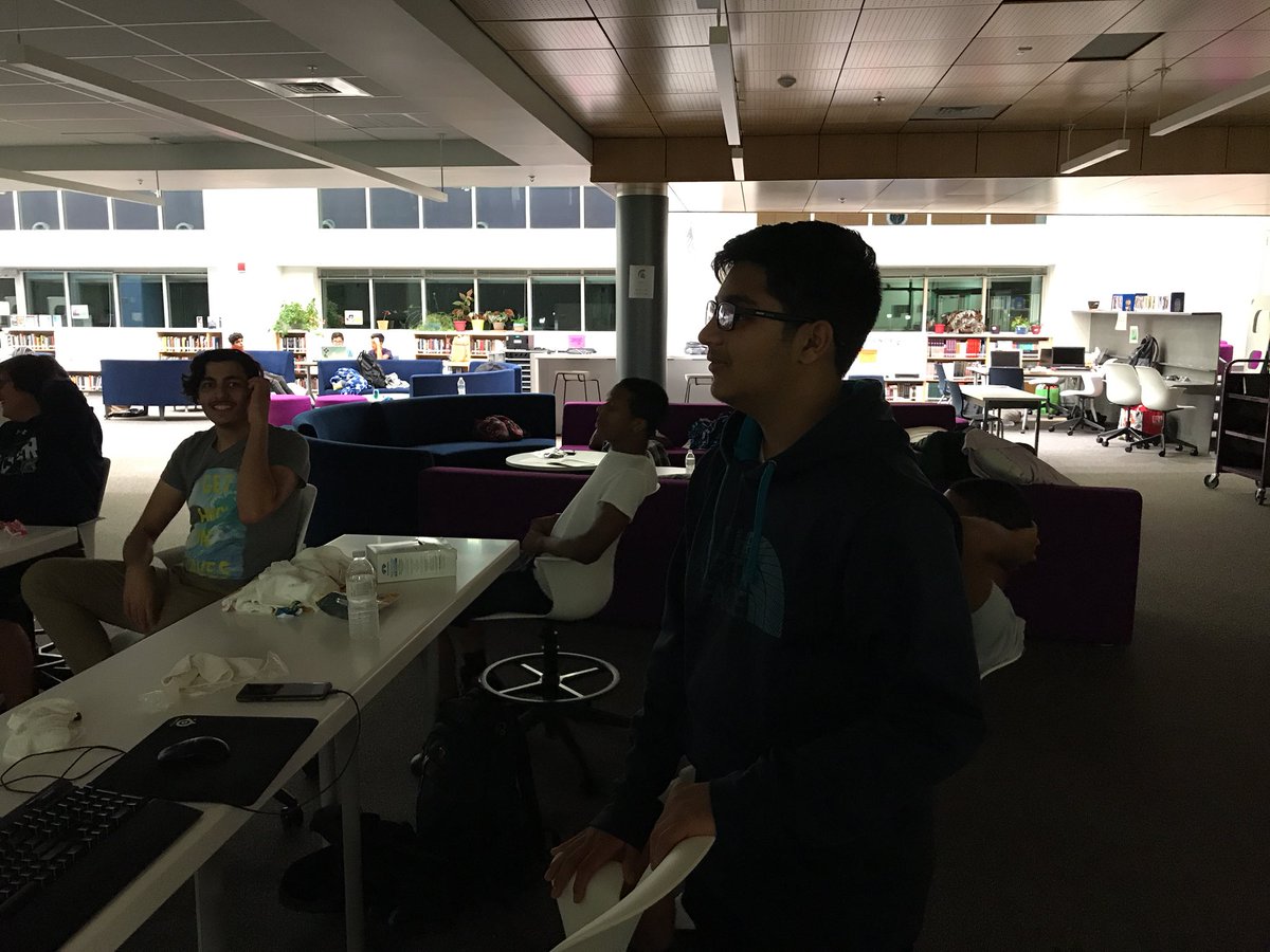 Hackschs's tweet photo. The VR games are underway. @StCharlesHS #vrhacks #cs4md #CSforAll https://t.co/4NTs1H96VF