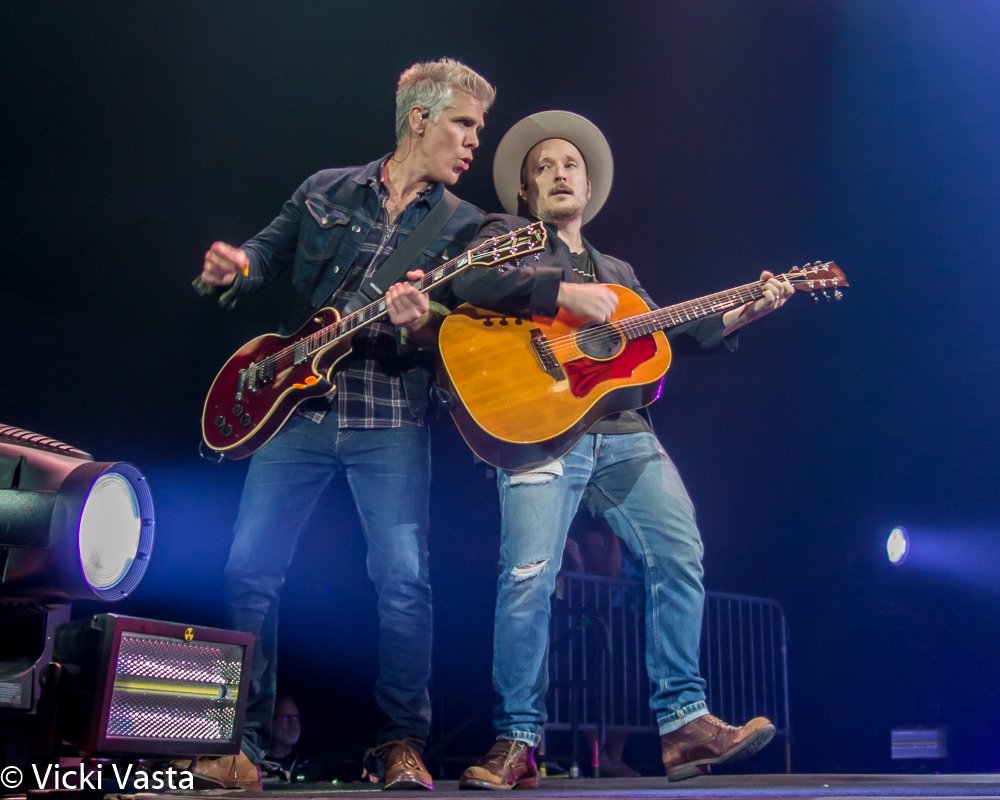 79Aspen's tweet photo. Finally getting a chance to look through Vicki's pictures. #aBriefHistoryTour #MB20is20 #MatchboxTwenty #Pookie 📷credit @Freedom60487 https://t.co/LJnAWPyllT