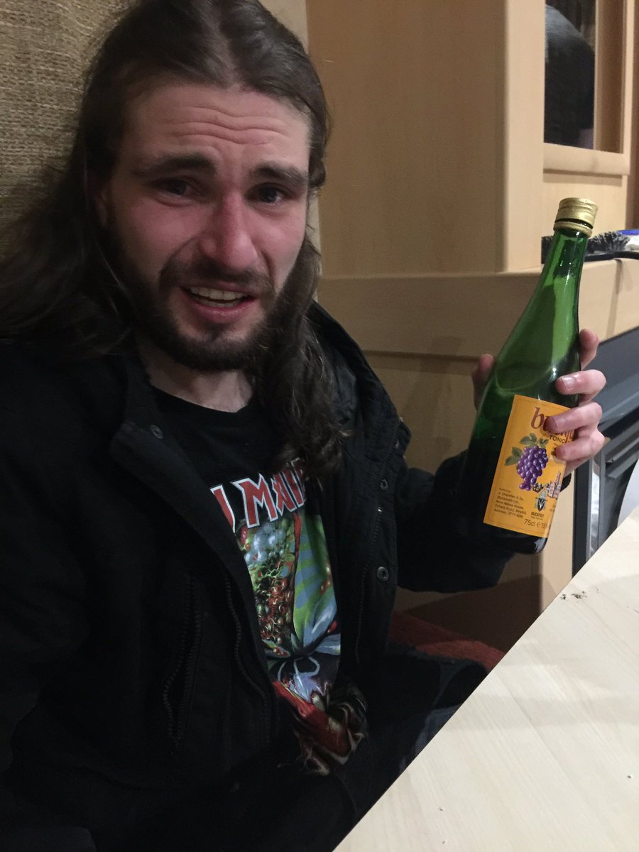 guthriebabe's tweet photo. @DaftLimmy can you explain suhin... what the fuck is a muffet am aboot greetin tryin tae figure oot wit it is luck et ma broo?👀 https://t.co/6WFW5eRqni