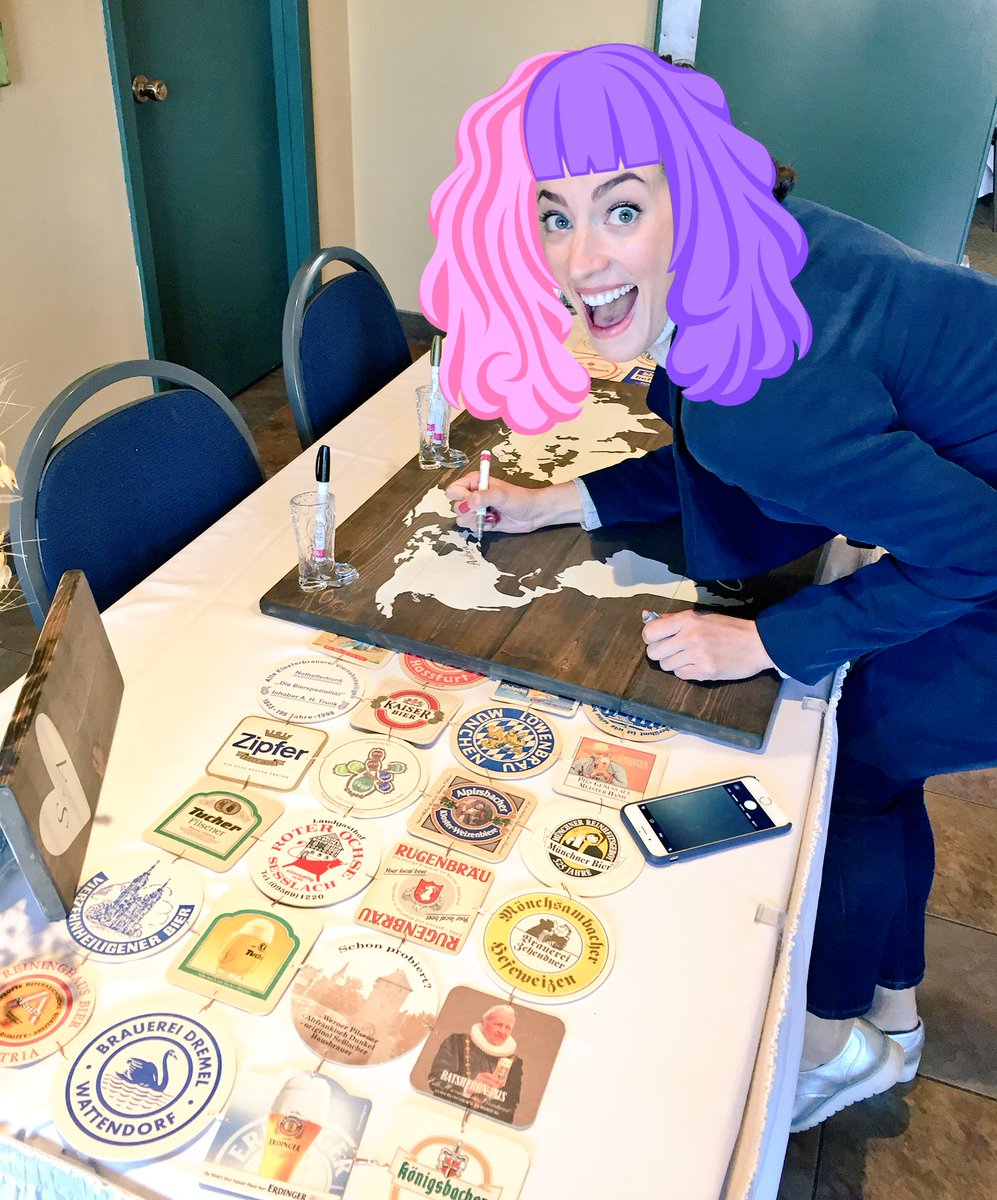 MCSchnitzelGirl's tweet photo. MAKE SURE YOU SIGN THE GUEST BOOK MAP! ✍️🌎 Andrea you look really nice 
#prostrudanec https://t.co/YelArncHEW