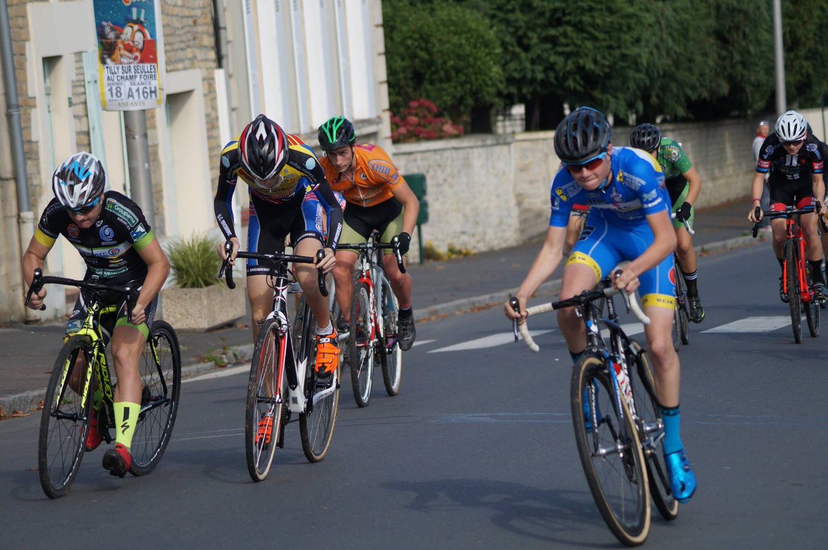 Clementguilber1's tweet photo. Première victoire 😍🚴 https://t.co/YF8qjUBPyY