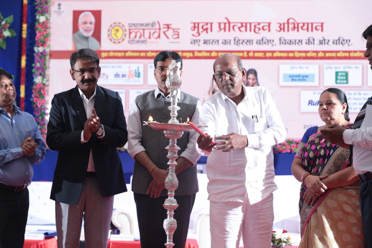 slbc_gujarat's tweet photo. Mudra Promotion Camp held at Jamnagar (Gujarat) on 14.10.2017. #PMMY #MudraPromotionCampaign  #PradhanMantriMudraYojana https://t.co/HarLDgZIqS