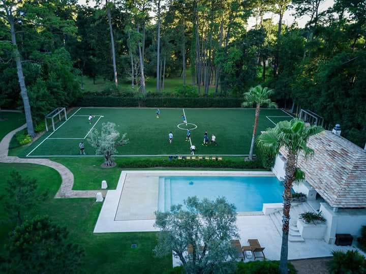 Deportestwt's tweet photo. La casa soñada por todo buen futbolero 😍 https://t.co/HK3Qaxxhwm