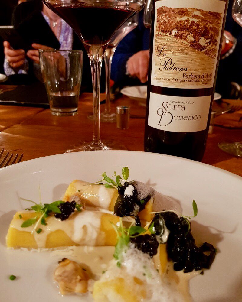 WineNewsIt's tweet photo. #Gnocchi alla sorrentina con #stoccafisso by chef @PaoloBarrale ristorante #Marennà a #BarberaFish17 #AglianoTerme https://t.co/cQKr2pPe4N