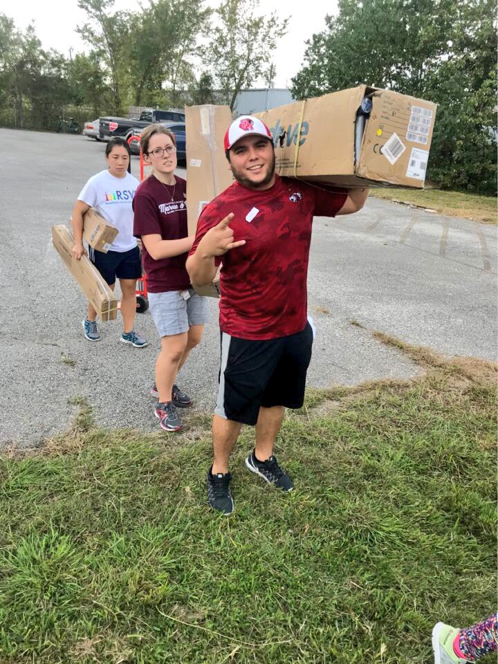 jessemtz1009's tweet photo. Organizing and distributing medical equipment to Puerto Rico @rupalPT @TWUHouston @PTDayofService #TXWomansPT #BoldlyGo #PTDOS #PTmonth https://t.co/0AmZrJRfcy