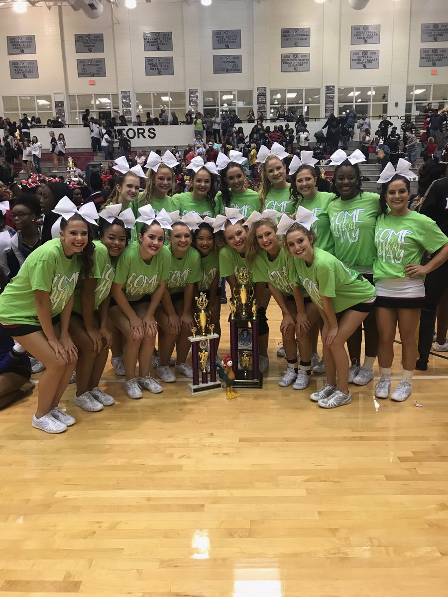 LehGoCats's tweet photo. 1st place and grand champs!! GO CATS‼️🐾 https://t.co/GwathBj3iy