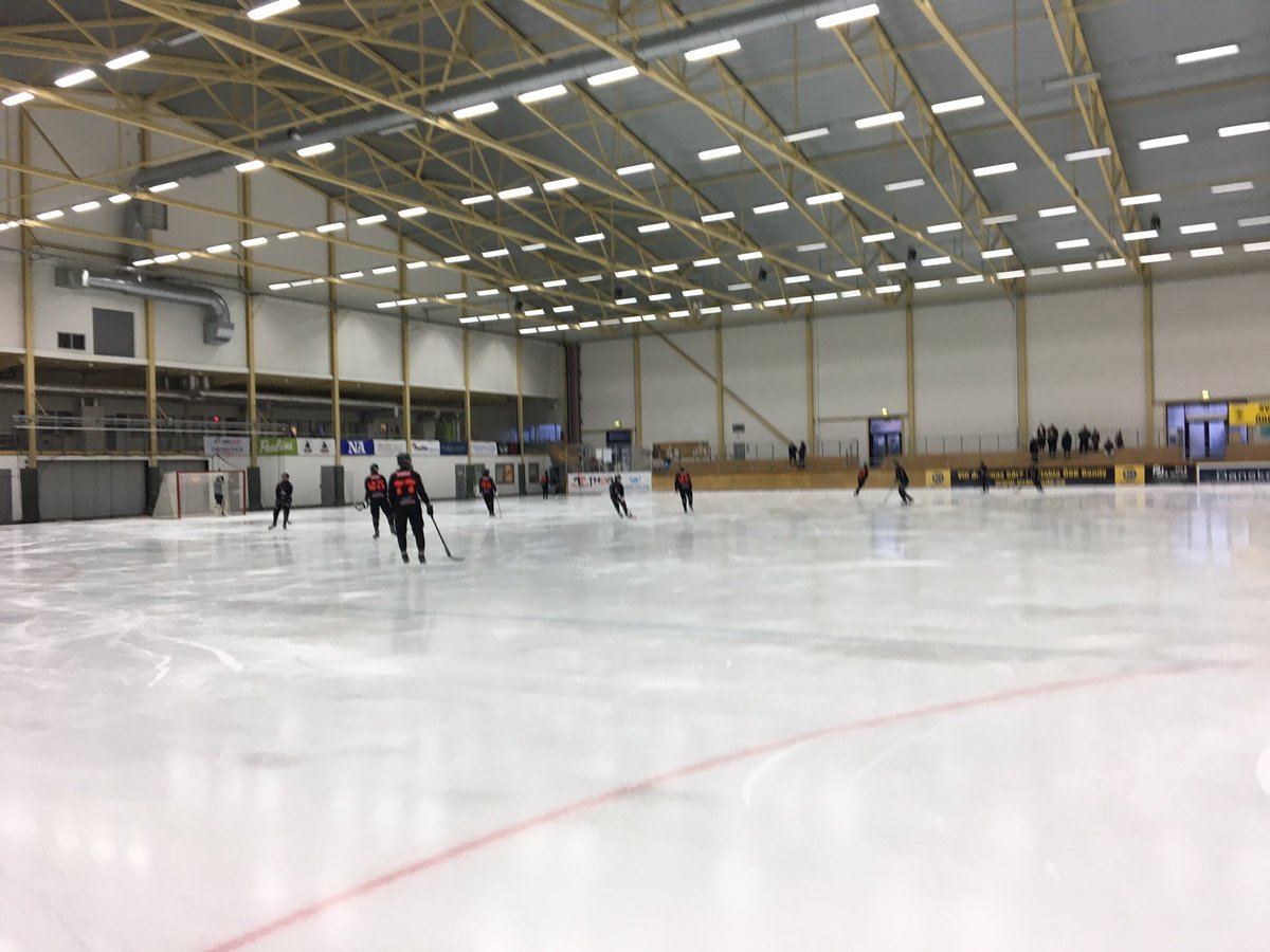 Vårt grymma P18 lag vann idag med 7-0 mot VSK &amp; 6-2 mot Sirius i Svenska cupen i Örebro🔴🖤