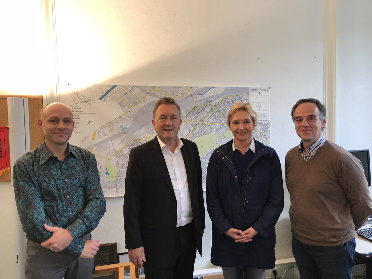 HostInBXL's tweet photo. @HostInBXL rencontre le Bourgmestre de #Forest@Ghysselsmj qui propose de nous mettre en contact avec le Cabinet de @rudivervoort. @ghyssels https://t.co/fryxEpwxly