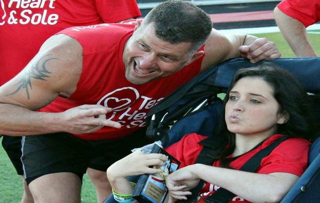 runnersworld's tweet photo. 9 years after accident, former runner experiences 5K, vows to run again https://t.co/qoix8Syx8k https://t.co/sipFftrf3V