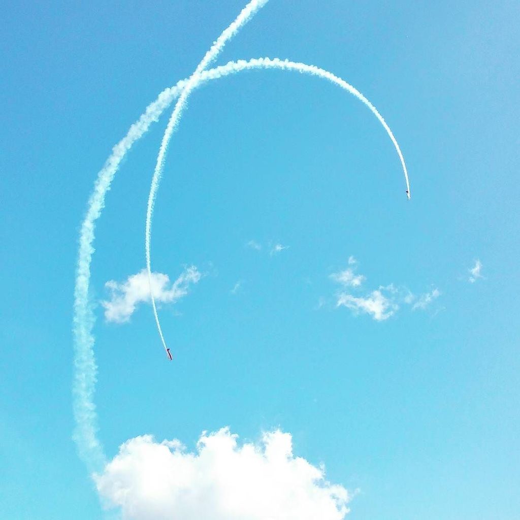 momexplores's tweet photo. The #fl_airshow2017 was a lot of fun!! There is still one more day so head over to the Punta Gorda airport tomorrow for the show. https://t.co/Mmrtwbcjww
