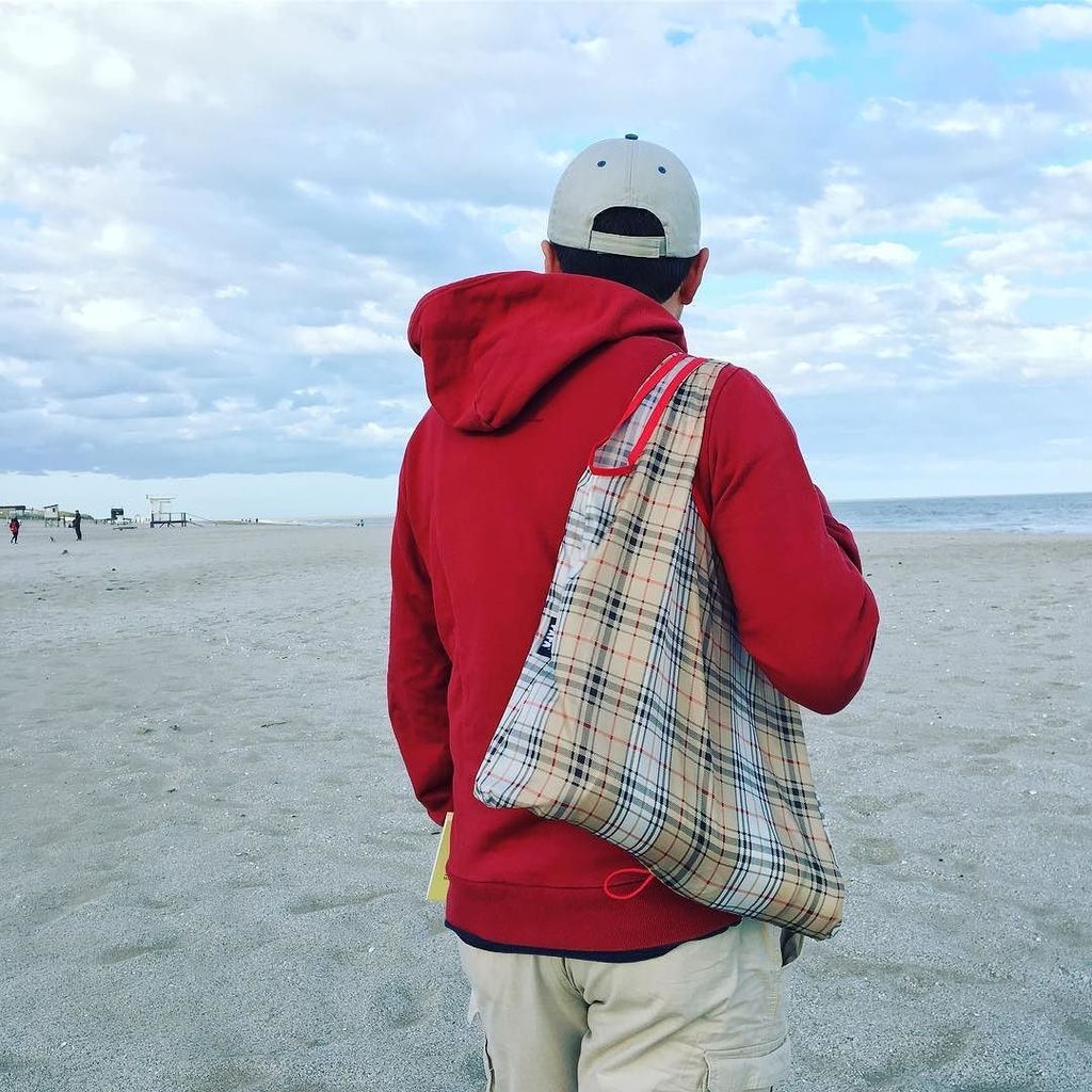papastudioco's tweet photo. 💥👊🏻🥁‼️LONG WEEKEND MODE. Llevá siempre tu #ROLLtote #London 👉🏻compacta y práctica para combinar con cualquier look!
🌎 ‼️🙌🏻❤️🦑💥🦀
•
•
#bthech… https://t.co/7psj7y4wg8