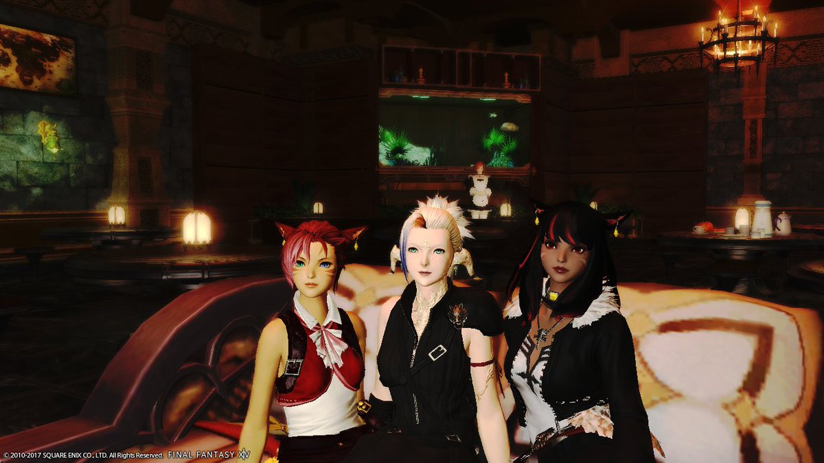 Batorrii's tweet photo. Forgot to upload this pic. Hanging out with both the Waifus before I passed out on them cuz I'm a sleepy dragon.. lol #FFXIV #Aura #sleeppls https://t.co/tDBvomSF05
