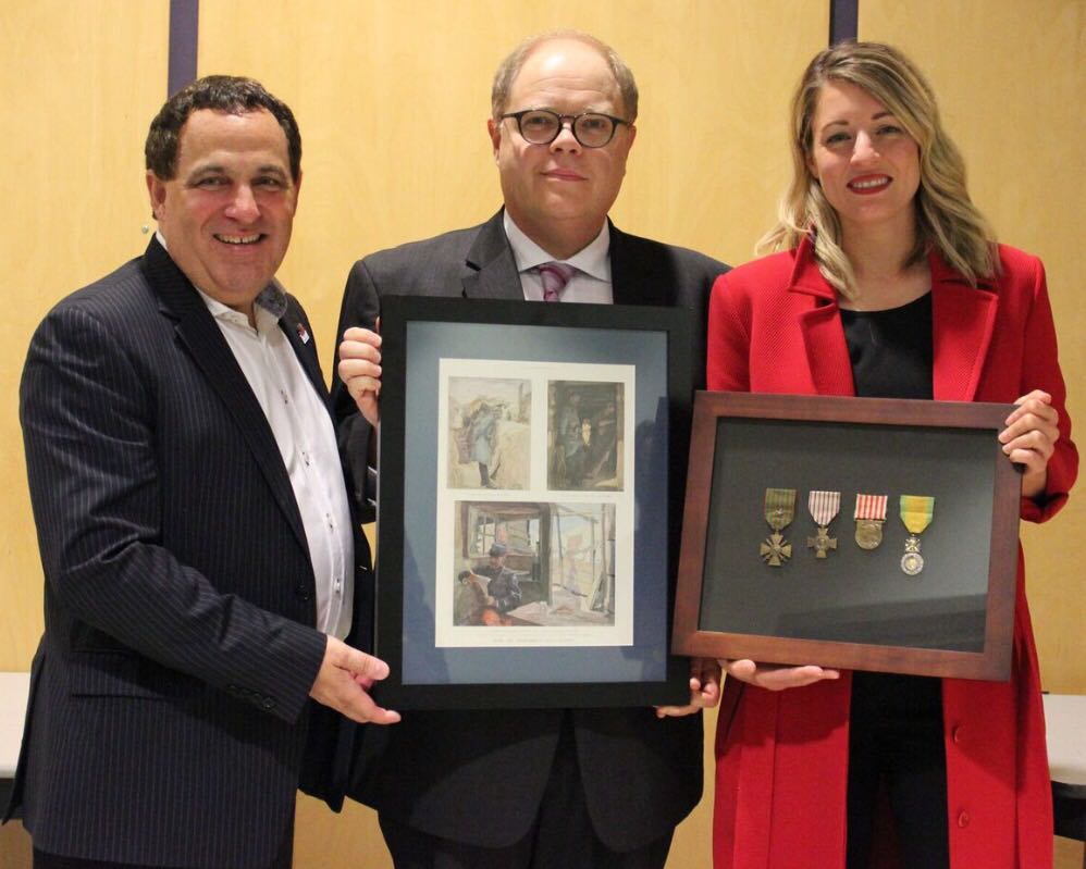 HuntingtonUni's tweet image. .@PresMcCormick @MarcSerreMP make first #CanadaHeritageFranceInitiative presentation to @melaniejoly.  Read all about it: huntingtonu.ca/news