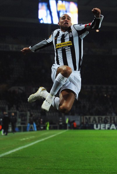 Happy birthday to Juventus legend David Trezeguet, who turns 40 today.

Games: 320
Goals: 171 : 7 