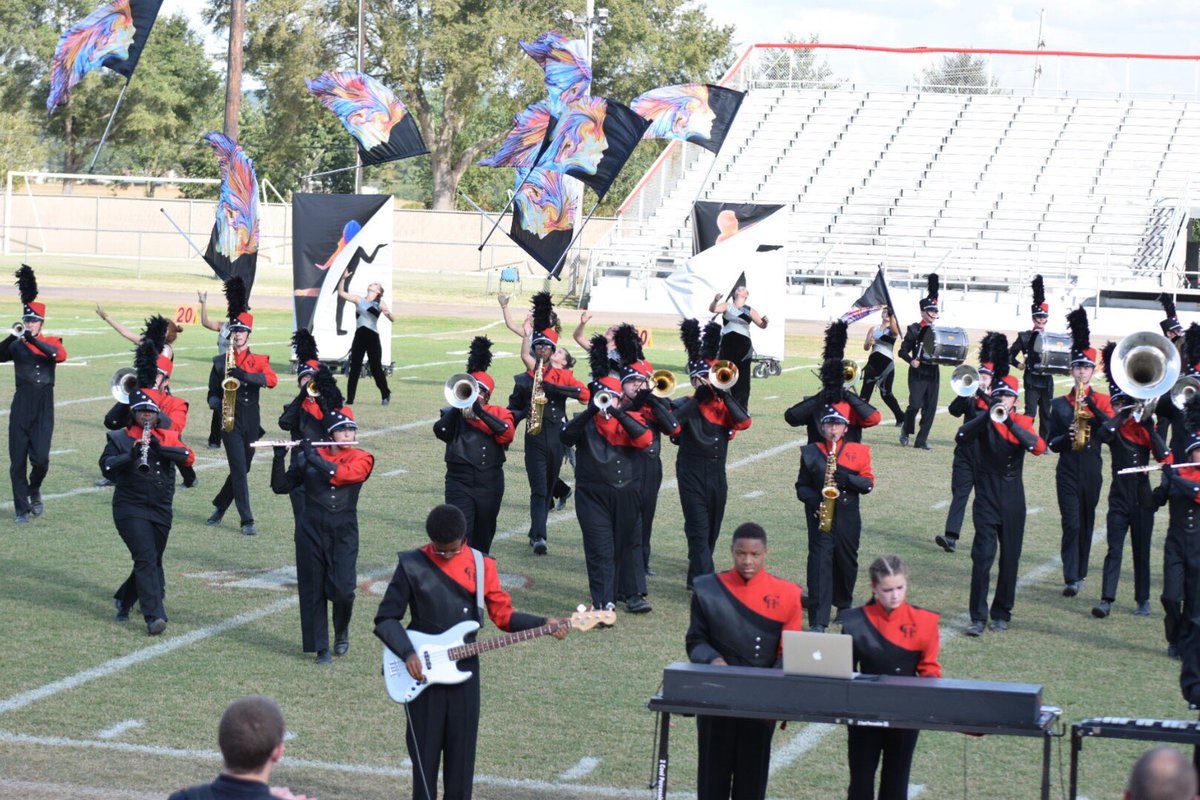 TweetDCS_CHHS's tweet photo. Some great photos of that great performance-thanks Mrs. Terry for sharing! #RespectTheHill 🎶 #TeamDCS #RaiseTheBar https://t.co/5vAsvNHzfk